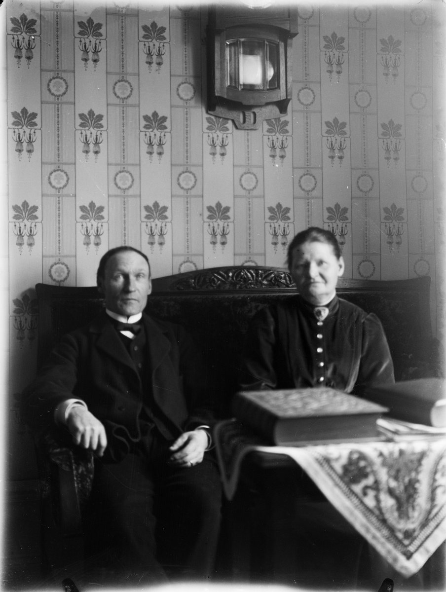 August och Karolina Alinder, Mälby eller Sävasta, Uppland 1910-tal