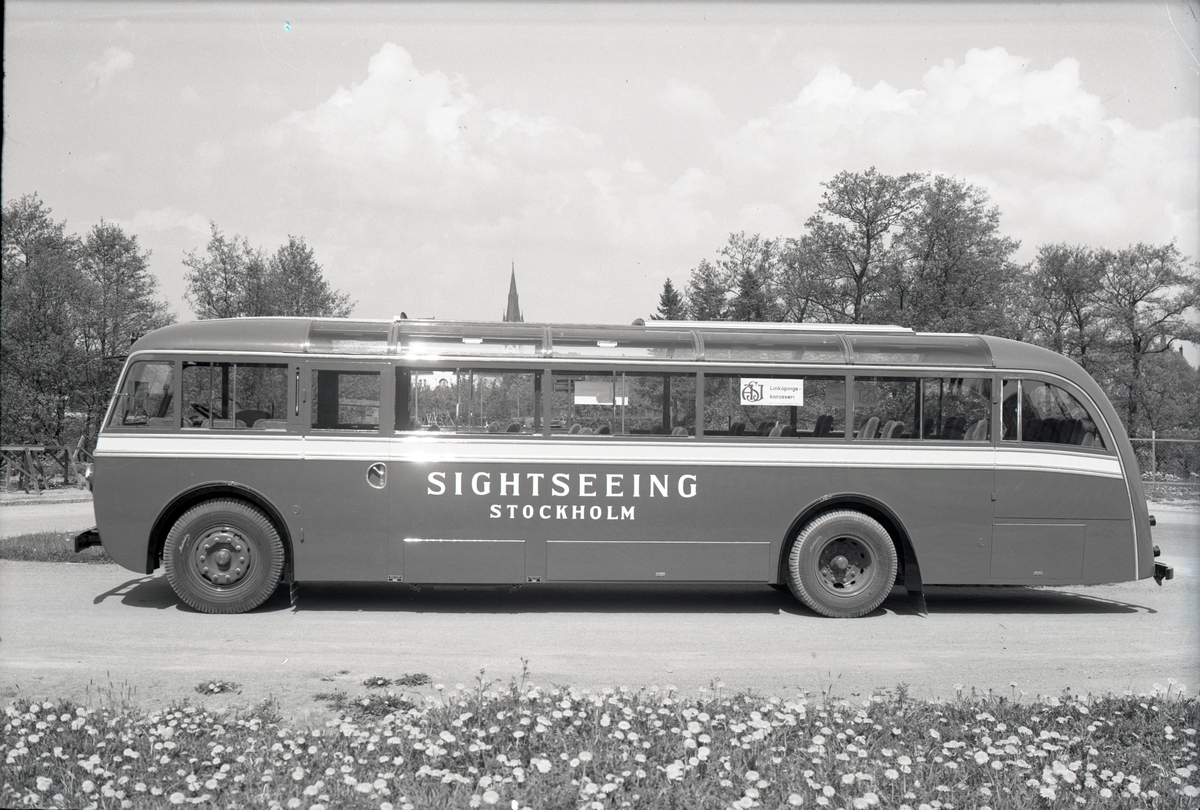 Orig. text: Bussavdelningen Verkstäderna. 1 blå Sightseeing buss ...