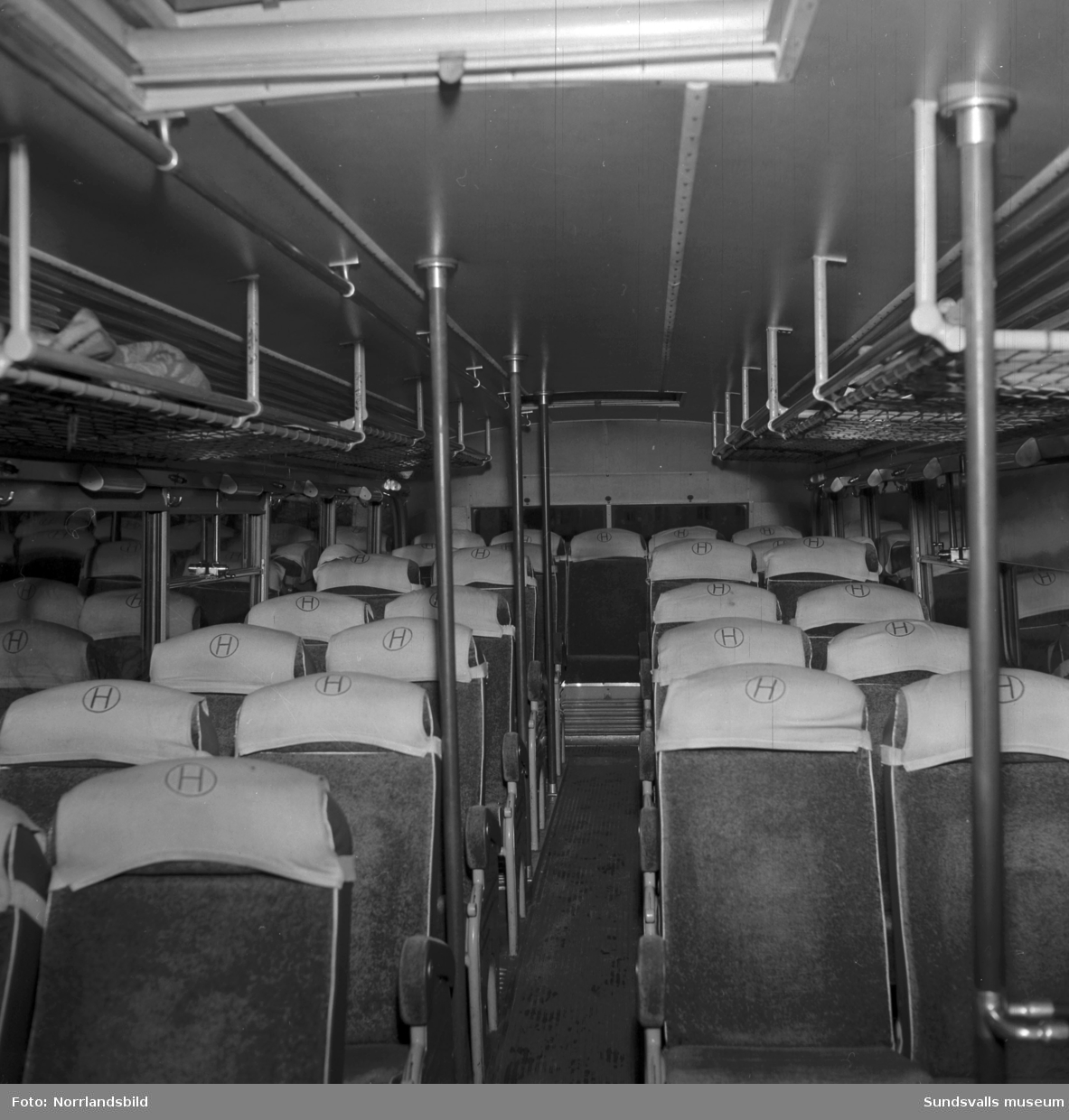 Interiörbilder från en buss 1952.