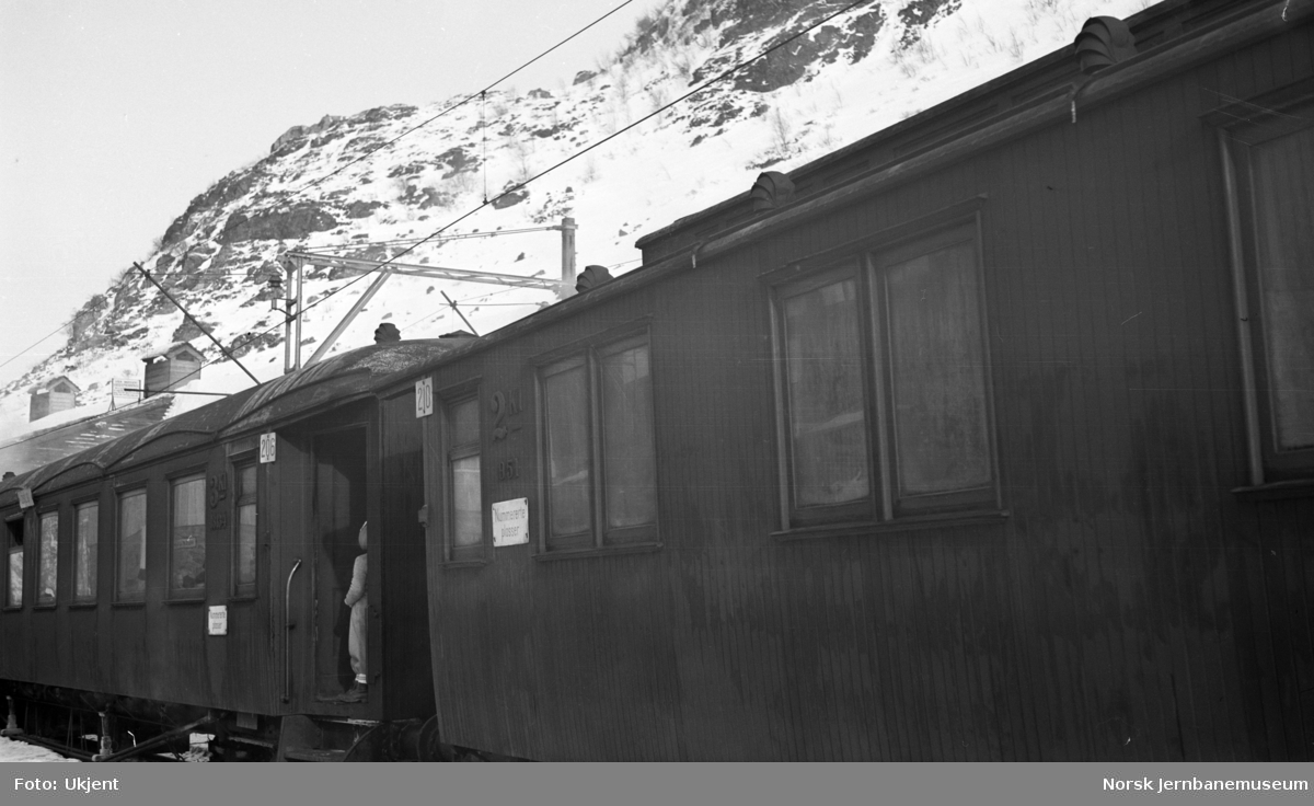 Personvogner i tog på Myrdal stasjon