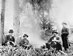 Kafferast under arbeid i Holtet-skogen i Trøgstad 1900-20 ca