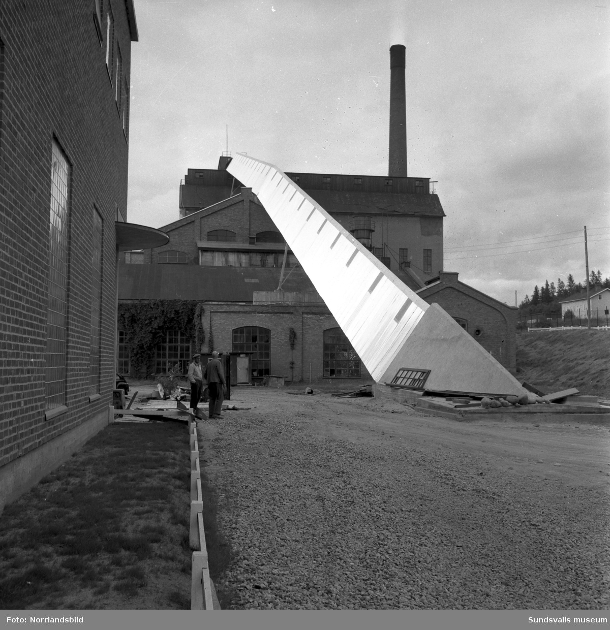 Transportör på Svartviksfabriken. Fotograferat för Njurundaverken.