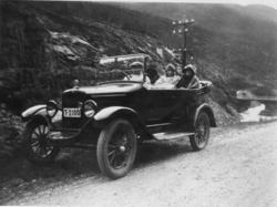 Bilen er ein Overland 1920-1925 Mogleg 4sylindra 1925 Rosten
