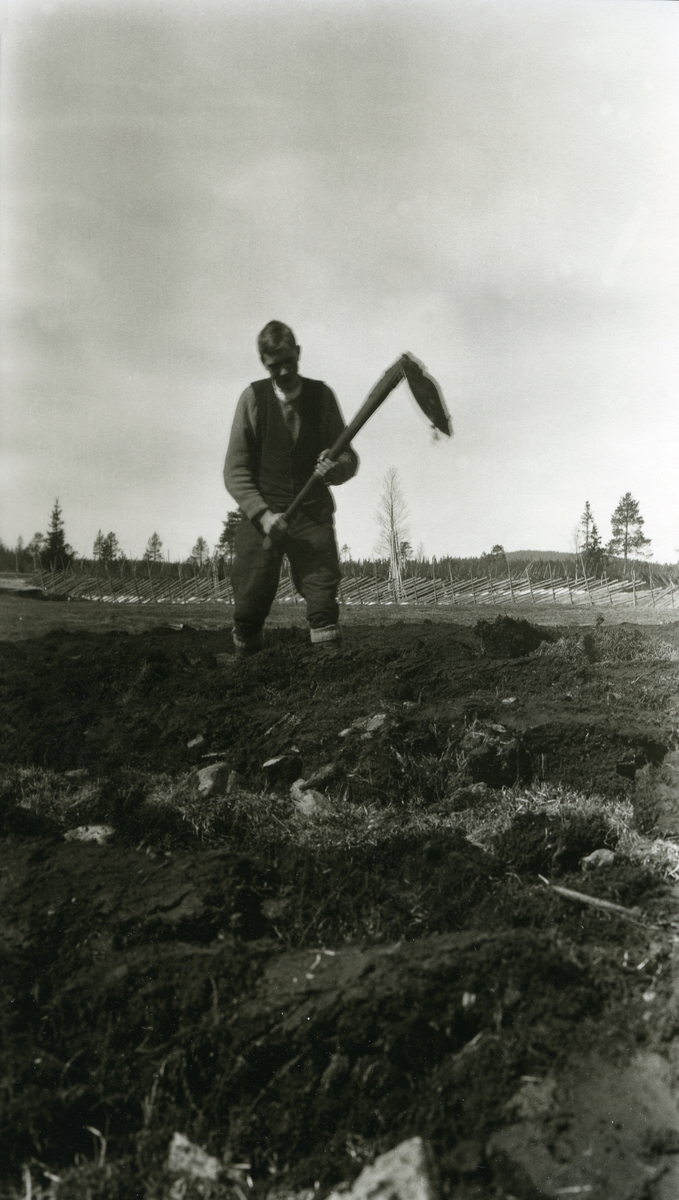 Otto Granli (1896 - 1930) hakker i jorda i Kallberg, Grønberget