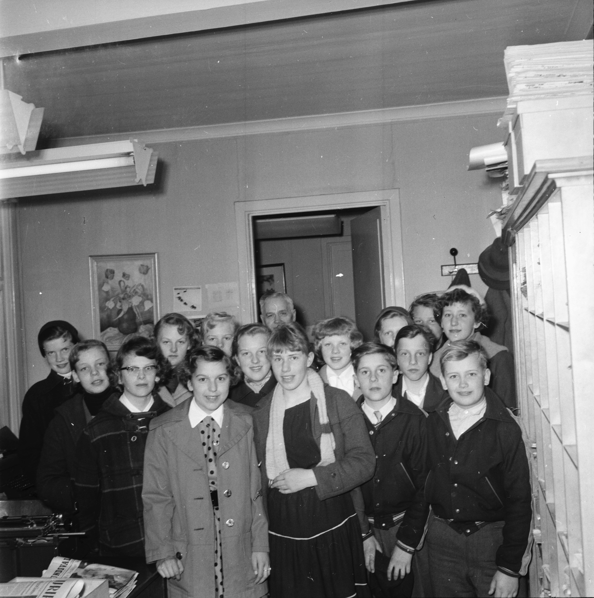 Voxnabarn besöker Ljusnan.
April 1956