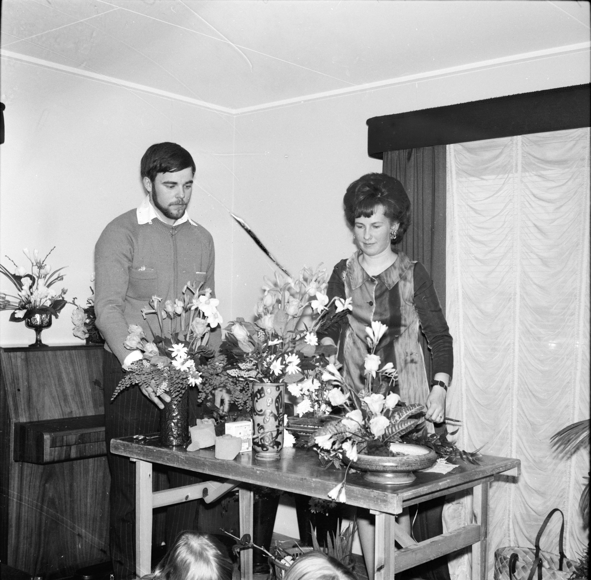 Arbrå,
Mannekänguppvisning,
April 1969