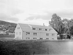 Lillehamme og Fåberg Yrkesskole, Fåberggt.152. Skolebygget s