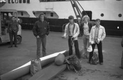 Båten Nordnorge, Narvik i bakgrunnen.."juni 1972"."strand, k