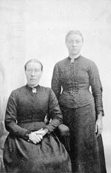 Portrett av to kvinner