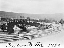 Bygdebrua i Rendalen, over Rena elv ved Haugseth.