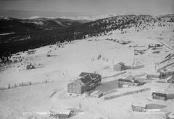 21192 Wadahl Høgfjellshotell, Harpefoss. Foto Widerøes Flyve