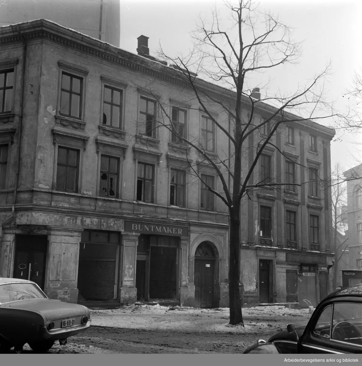 St.Olavs gate 4. skal rives. Mars 1964