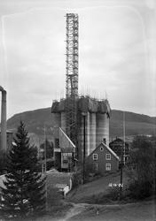 I. C. Piene & Søn i Buvika. Støping av kornsilo