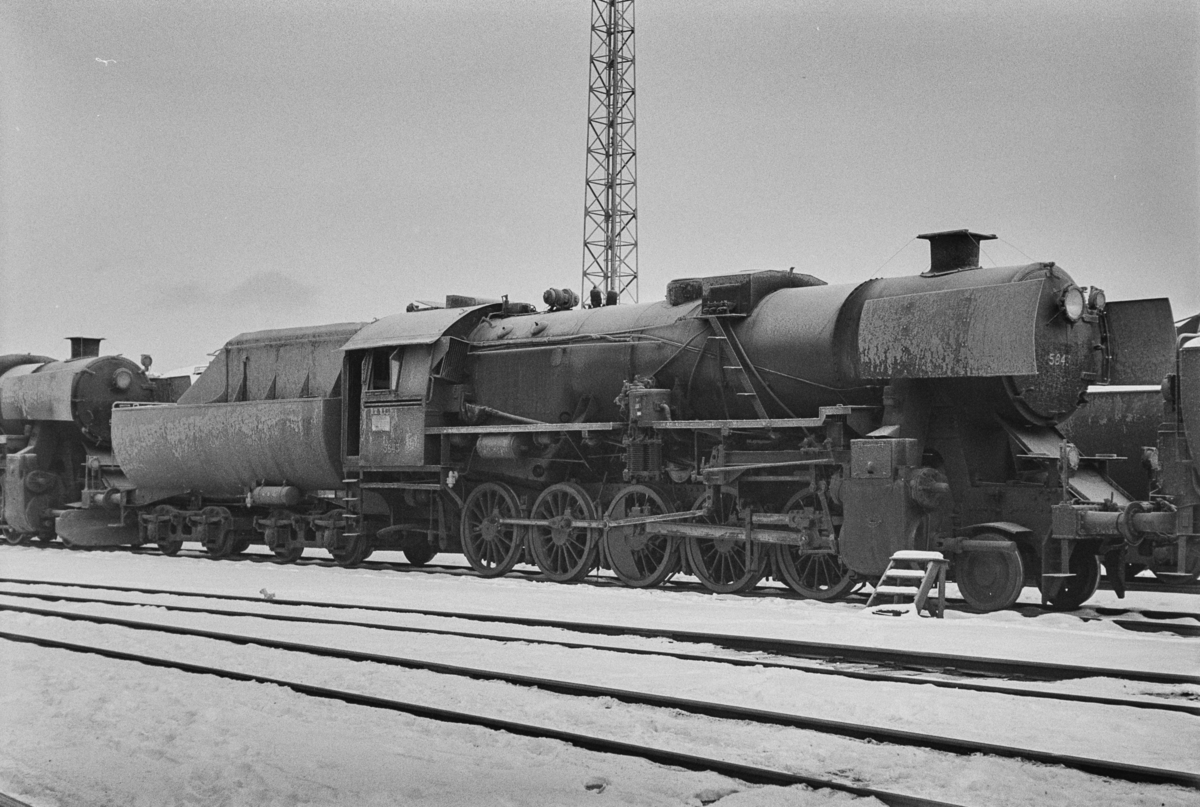 Hensatt damplokomotiv type 63a nr. 5843 på Marienborg.