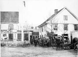 Repro: Bygårder i Lillehammer. Lilletorget 1, Mesna Brug