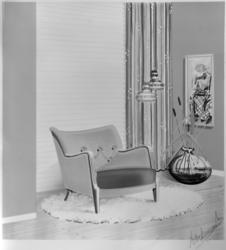 Skisse/teikning av lenestol.