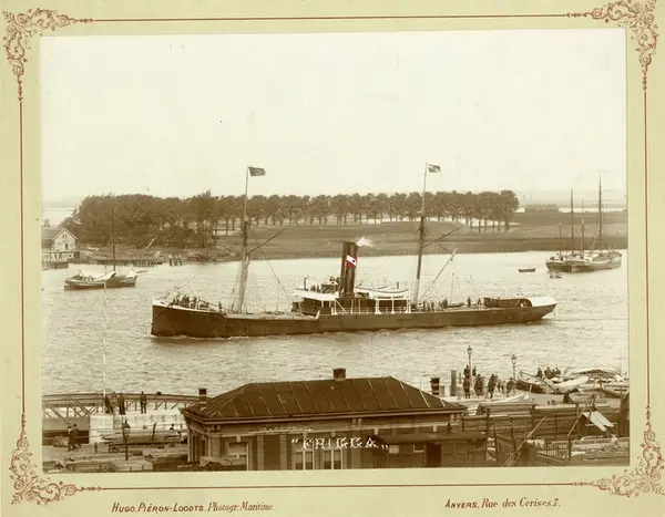 D/S 'Frigga' (b. 1881) med kolorert skorsteinsmerke