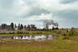 Veterantog på Solørbanen, syd for Kirkenær. Toget trekkes av