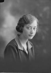Portrett av Alfhild Stamnes