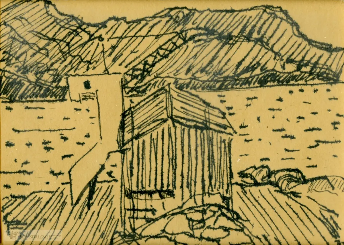 En gammel steinbro i et landskap med hus og trær i bakgrunnen.