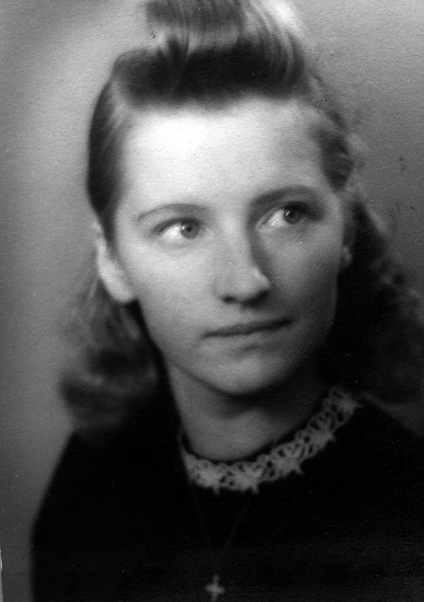 Linnea Grym Säter, lärarinna i Viggens skola, Nyskoga på 1940-talet. Född i Kiruna, finsktalande.