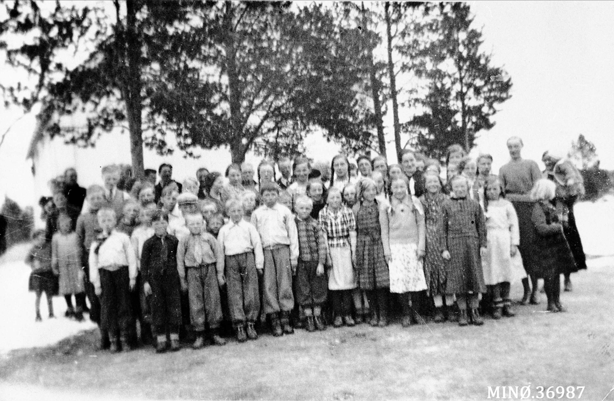 Avslutning ved Tufsingdalen skole 1938. 