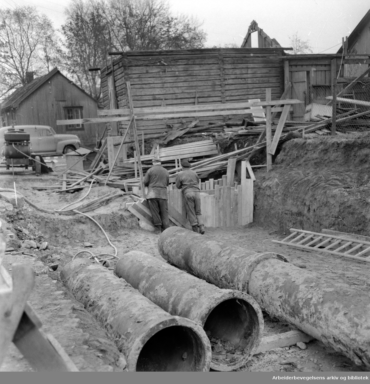 Maridalsveien: Sanering av gamle gårder. Maridalsveien 244. Oktober 1960