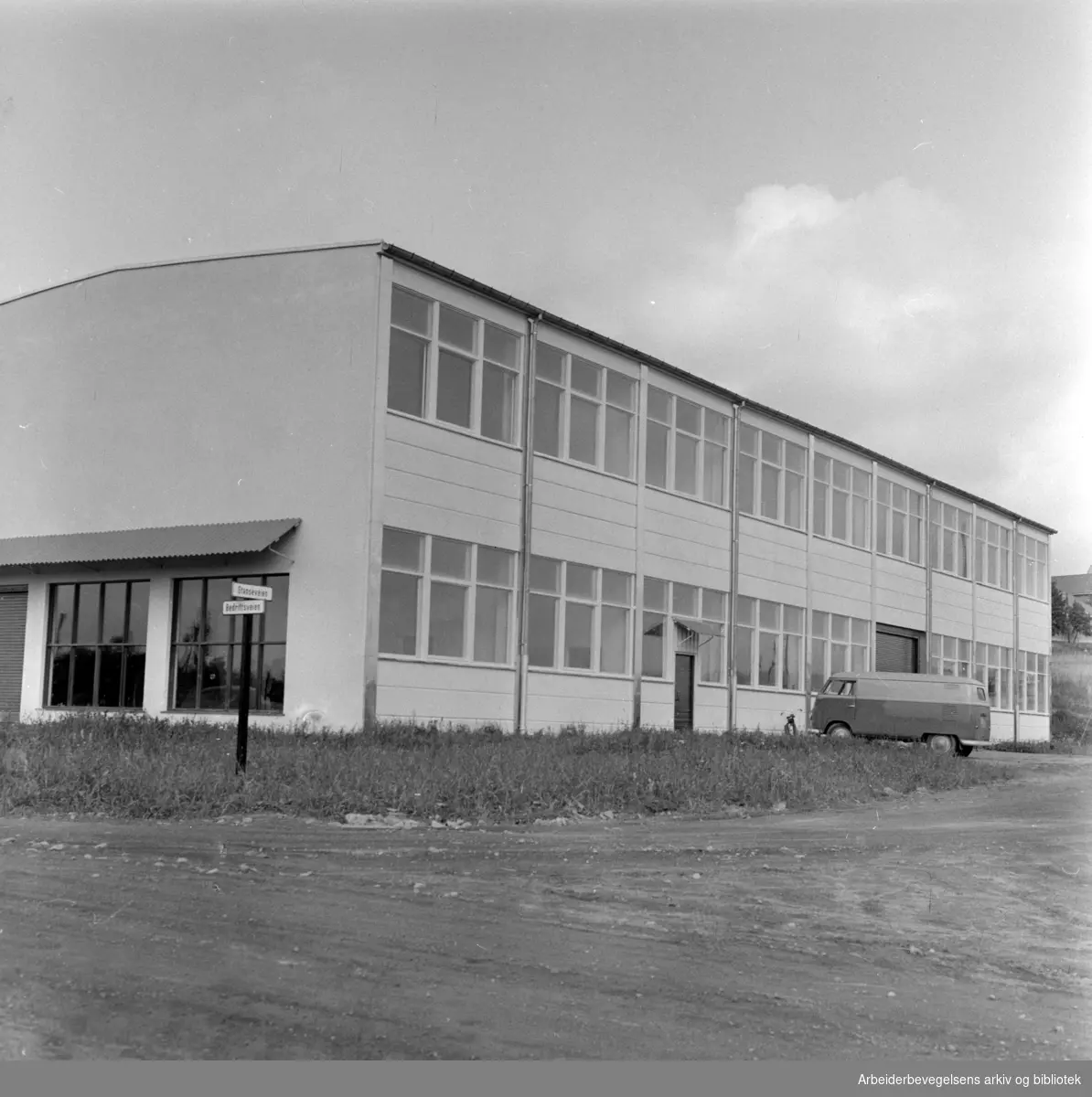 Kalbakken, industrifelter. September 1957