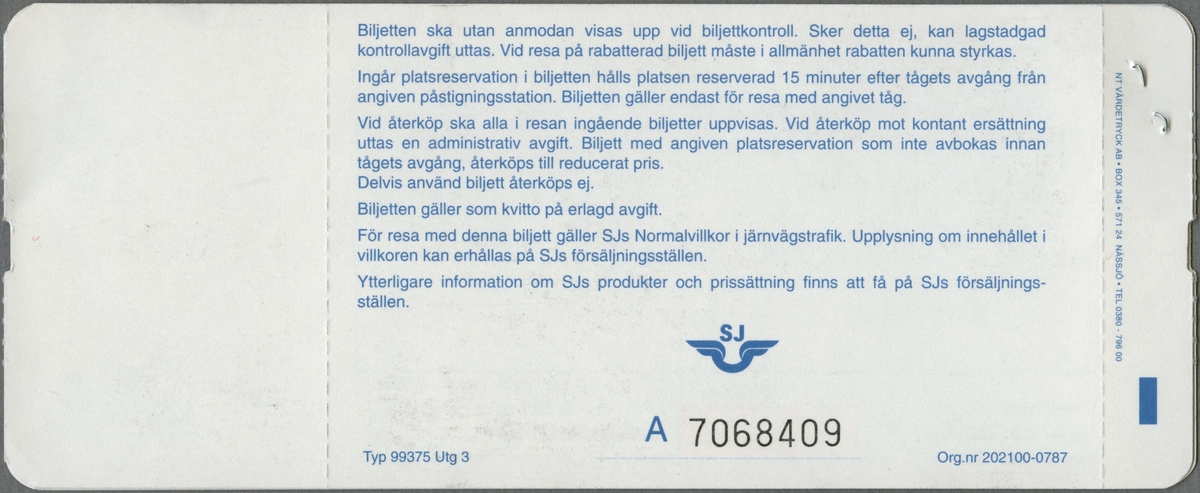 Fyra ljusblå ihophäftade biljetter, gällande för samma resa och datum, där den första och tredje biljetten har tryckt text i svart:
"SJ PERSONTRAFIK BILJETT "RESERVATION INTERCITY
GÄVLE - STOCKHOLM C
lördag 30 mar 1996 tåg 959 avg 12.06 ank 13.54 vagn 6 platsnummer FÖNSTER 56
RÖKFRITT 2 kl PLATS MED BORD
ÅNGE RESEFÖRSÄLJNING".
Enda undantaget på den tredje biljetten är texten:
"STOCKHOLM C - MALMÖ C
tåg 37 avg 14.18 ank 20.50 vagn 8 platsnummer Gång 25".
Den andra biljetten har  texten:
"SJ PERSONTRAFIK BILJETT INTERCITY 2 kl
1 vuxen, SJ PERSONALBILJETT
GÄVLE - STOCKHOLM C
DIREKTBREV pris 30.00 kr Distansrabatt".
Den fjärde biljetten har samma text som den andra biljetten med undantaget "STOCKHOLM C - MALMÖ C". 
Biljetterna har mönster av SJ's logga, vingarna med initialerna ovanför samt tunna linjer som krokar i varandra och bildar en stor virvel. Alla biljetter har perforerade linjer för avskiljning av cirka en fjärdedel av biljetternas bredd, till höger. På baksidorna finns regler/information för biljetterna. Den översta biljetten har hål efter biljettång. Det finns fyra ihophäftade biljetter som är identiska med originalen med undantag av platsnummer.