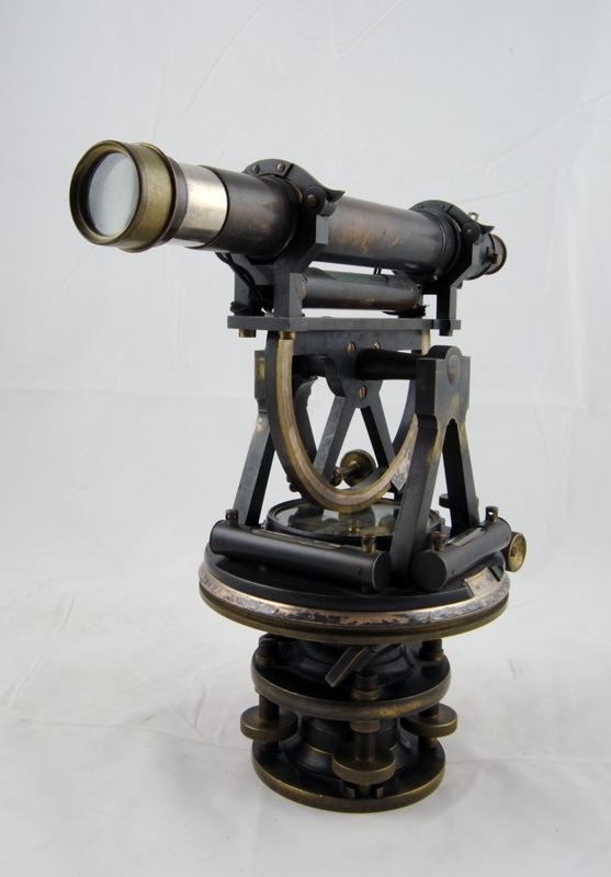 Teodolit - Järnvägsmuseet / DigitaltMuseum