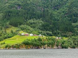 Landskapsbilde fra Granvinsfjorden, en sidearm til Hardanger