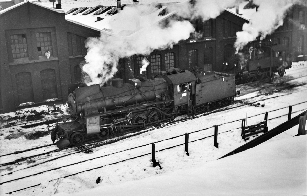 Damplokomotiv type 31b nr. 450 ved Gamlestallen i Lodalen i Oslo.