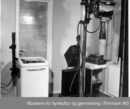 Fra den nye Sykestua i Berlevåg, røntgenapparat.