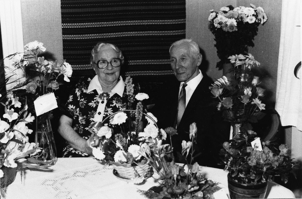 Helga f. Fykse (80 år) og Gabriel Njå (88 år) feirer dagen 29. okt. 1977.