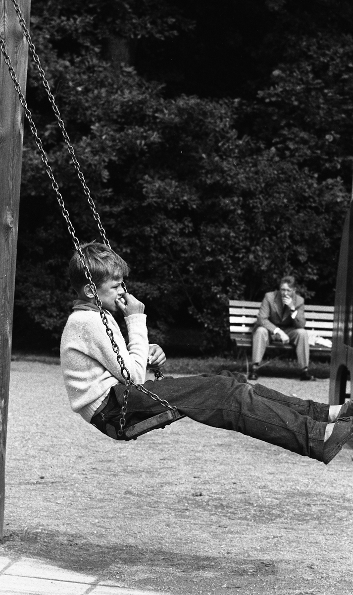 Pojke som gungar, Uppsala 1962