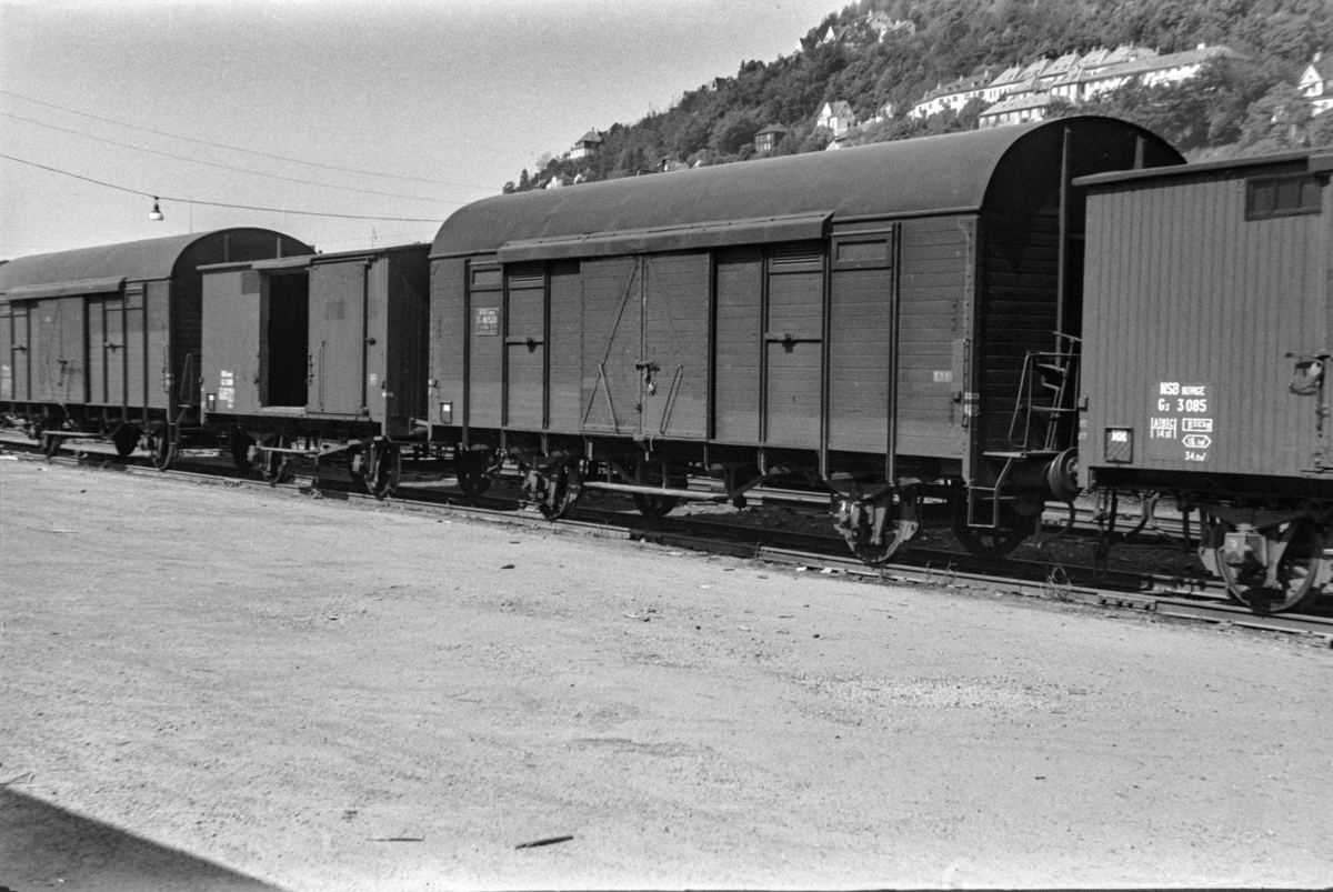 Godsvogner type G4 og G3 på Bergen stasjon.