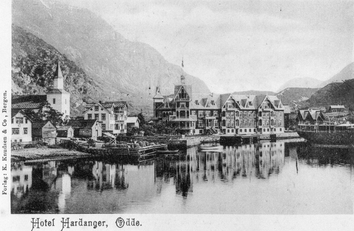Almerket, Prestegårds Hotel og Hotel Hardanger i Odda