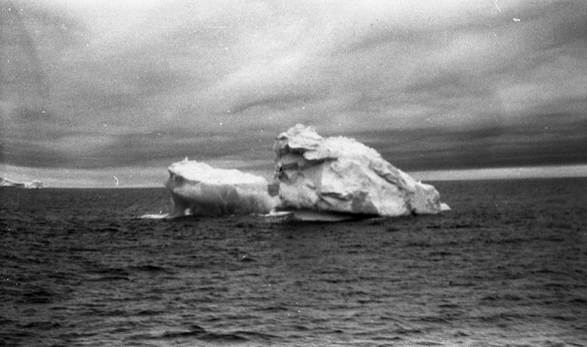 Isfjell. Suderøy på fangstfeltet.