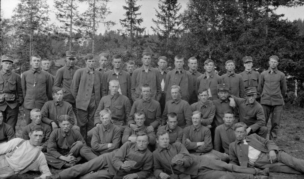 Gruppebilde av soldater i 1917.