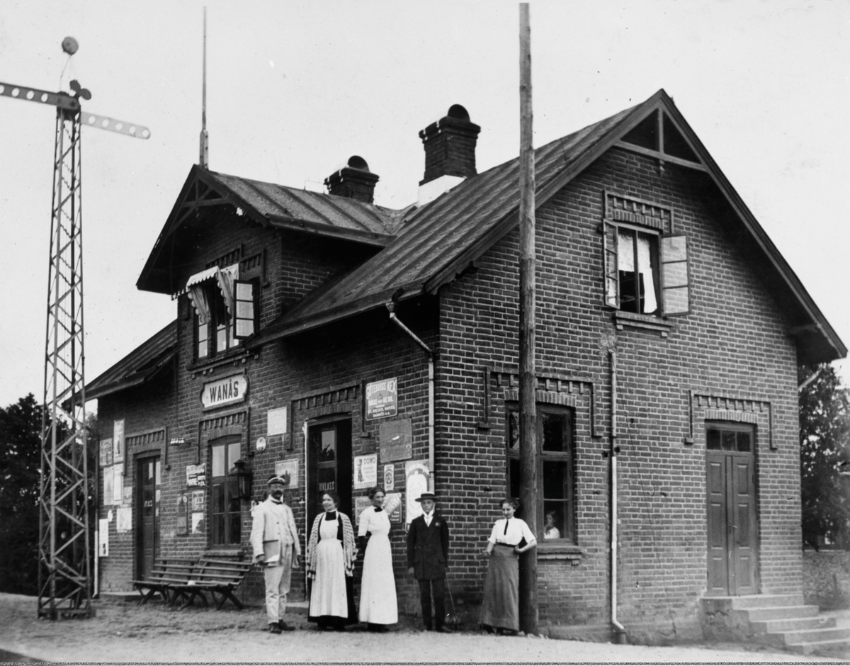Vanås station