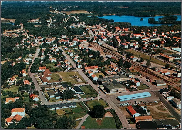 Flygfoto över Markaryd. - Järnvägsmuseet / DigitaltMuseum