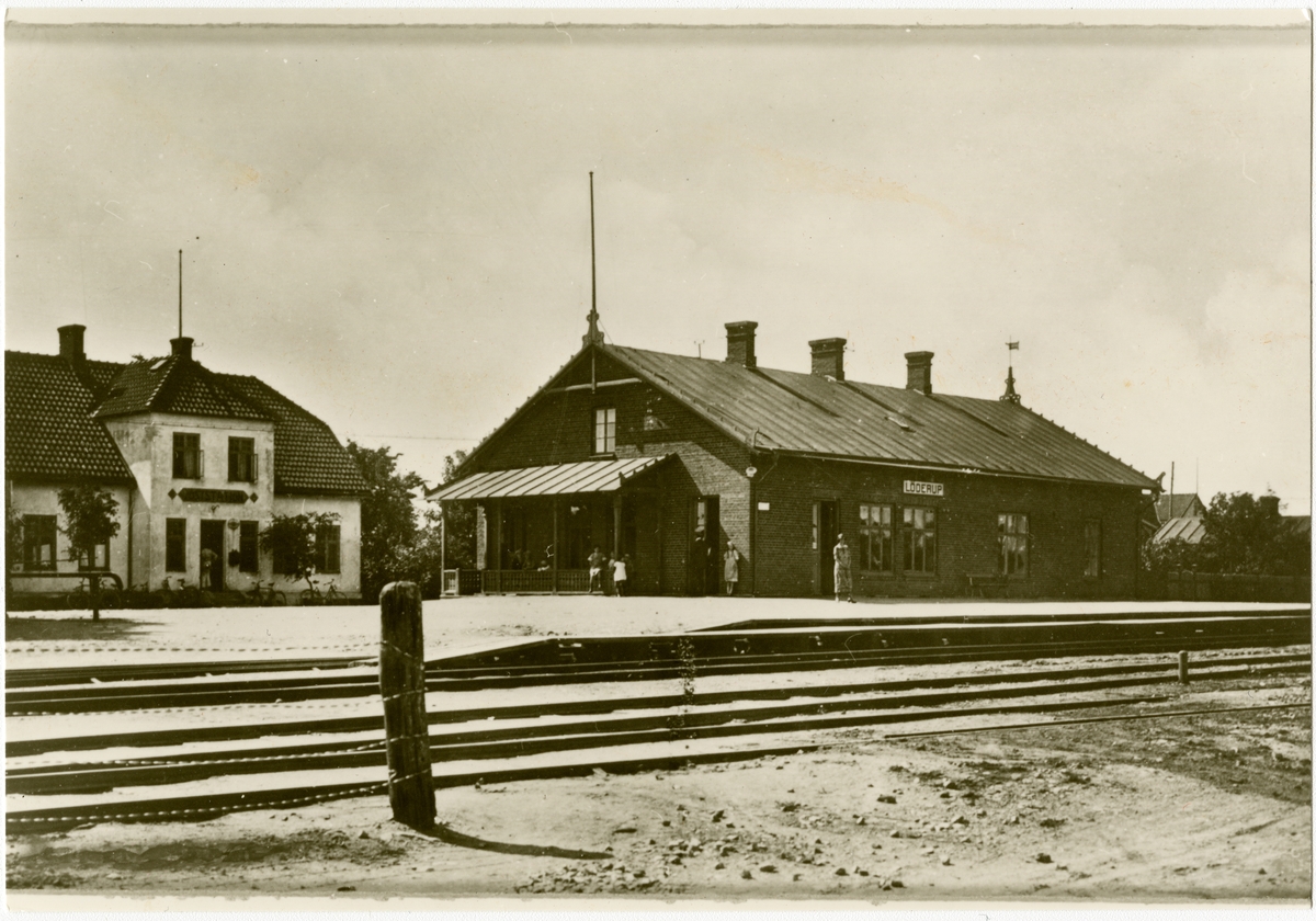 Stationen byggd 1894 av YGJ .Stationen anlades 1894. Envånings stationshus i tegel .
YGJ, Ystad - Gärsnäs Järnväg