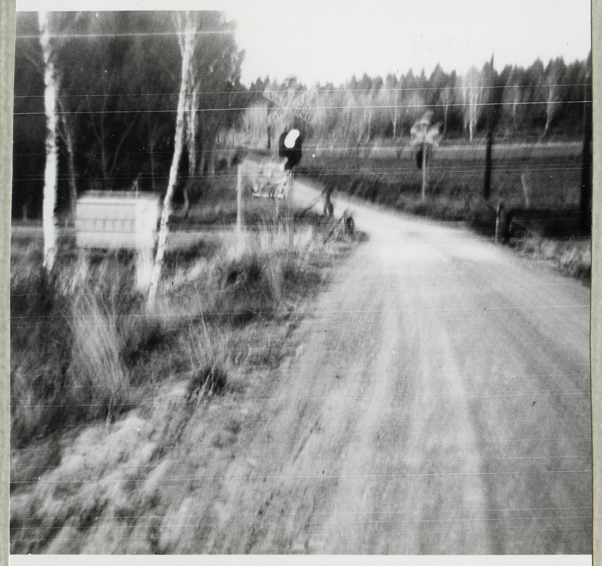 Järnvägsövergång vid Årröd, på sträckan mellan Eket och Stidsvig.