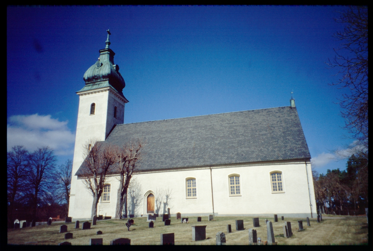 Bettna kyrka. - Järnvägsmuseet / DigitaltMuseum