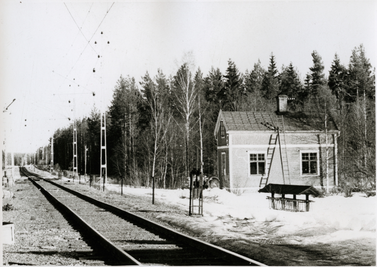 Bostadshus vid Gonäs station.