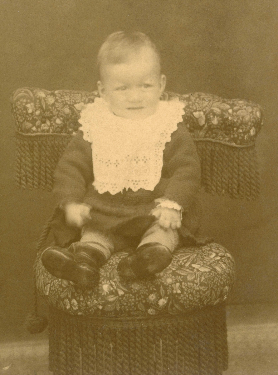 Baby Lauritz Esbensen ca 1887.