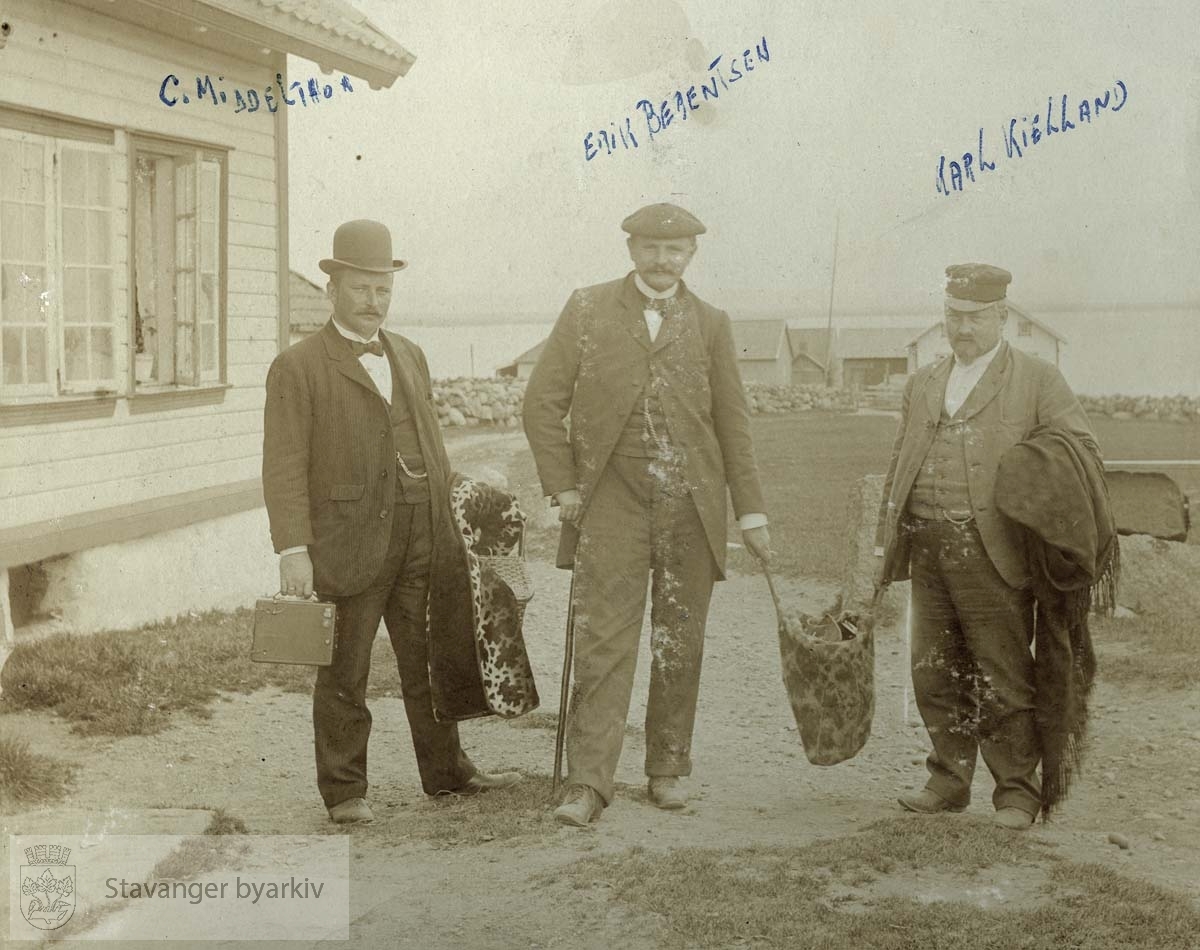 Gruppebilde på Reve, 2. pinsedag 1901