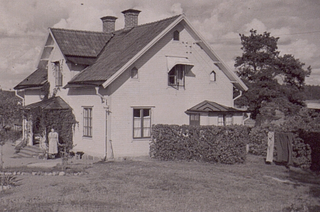 Frösunda telefonstation år 1942.