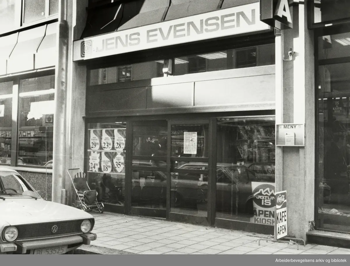 Grünerløkka. Jens Evensen-kjeden har åpnet forretning i Markveien 35. Oktober 1980