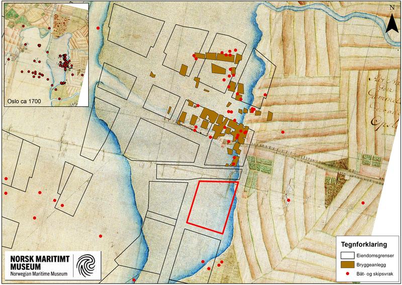 Kartet viser tidligere arkeologiske funn i området. Kartet er fra tidlig 1700-tallet og viser at området har ligget under vann i tidligere tider. Den røde avgrensningen er tomta B8a